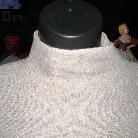 Ruby Moon 3/4 Sleeve Sweater - Picture 2 of 7